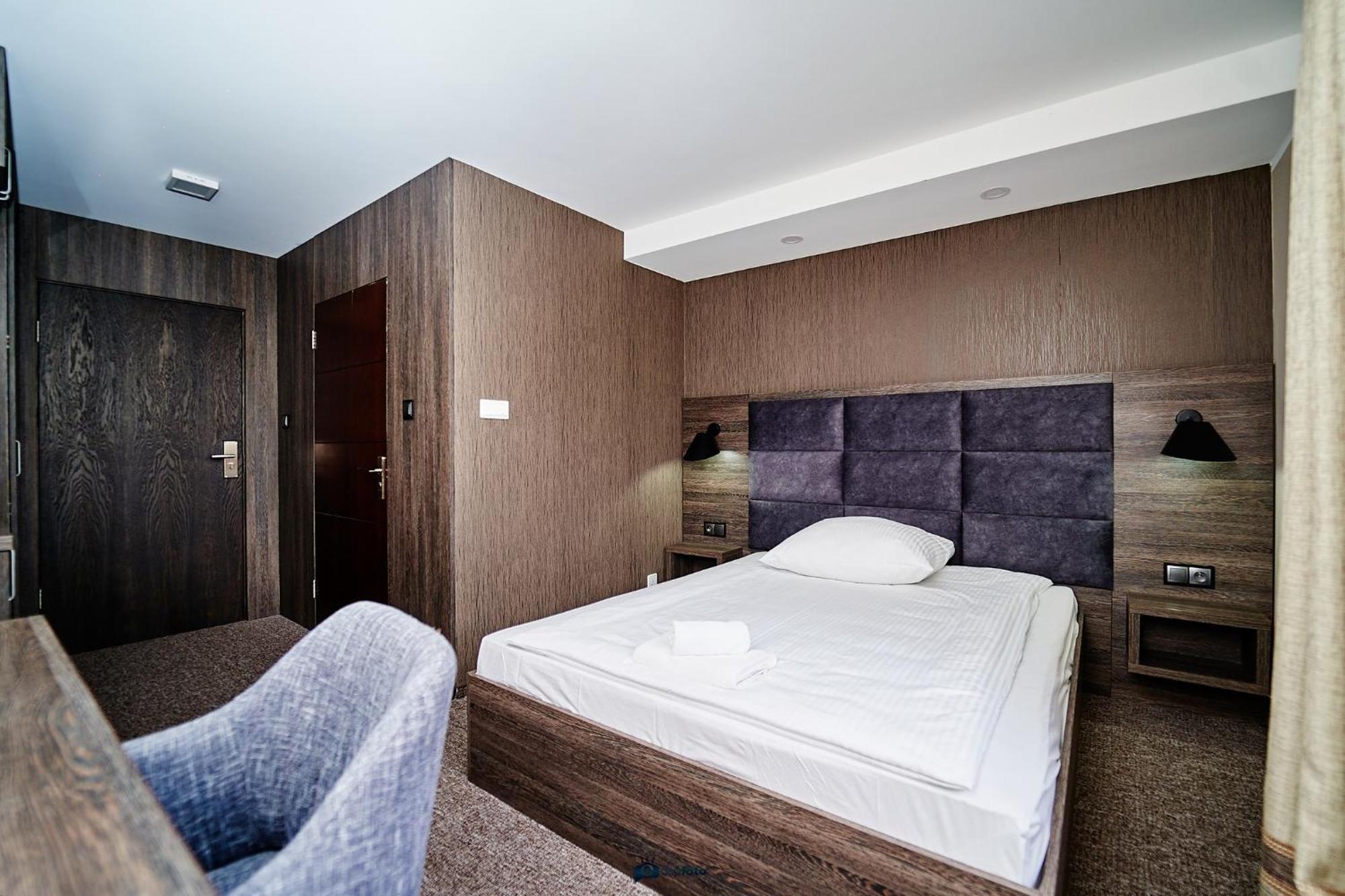 Hotel Gosciniec Pod Strzecha Suwałki Exterior foto