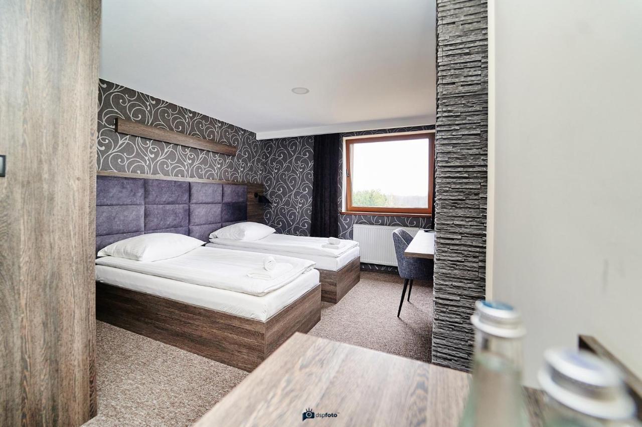 Hotel Gosciniec Pod Strzecha Suwałki Exterior foto